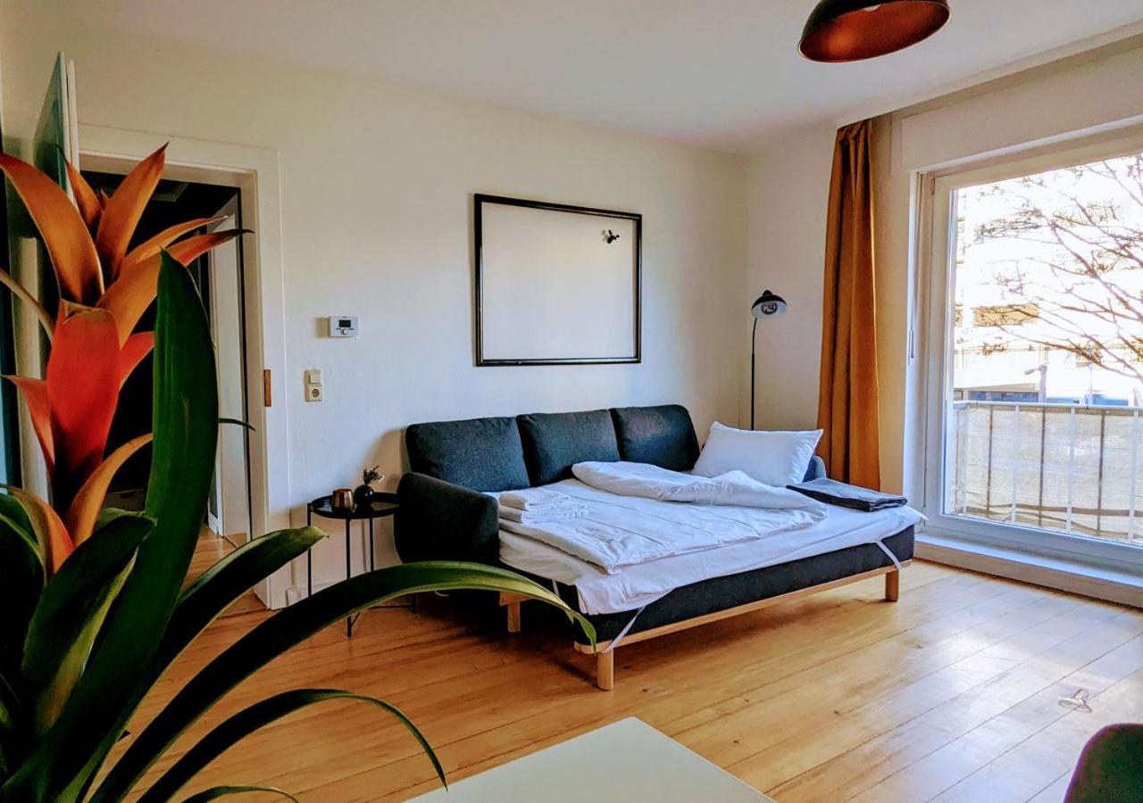 65Qm Altbaucharme Mit Zwei Balkonen Apartment Karlsruhe Exterior foto